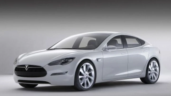 Daimler: ceduto il 40% delle azioni Tesla alla araba Aabar Investments