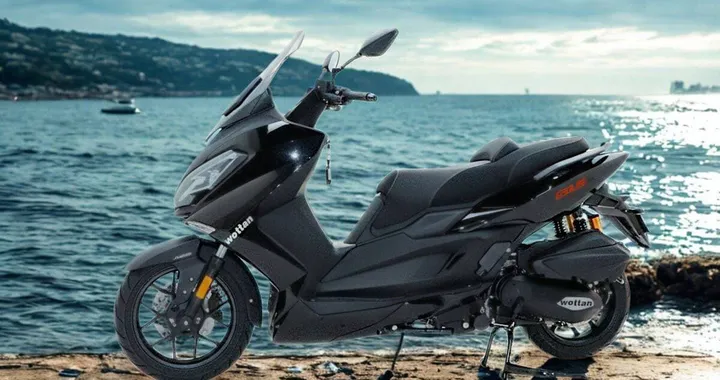 Wottan ST S 300: lo scooter che si guida come una moto