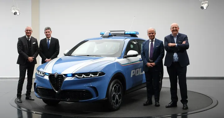 Alfa Romeo Tonale: consegnata la prima unità alla Polizia di Stato