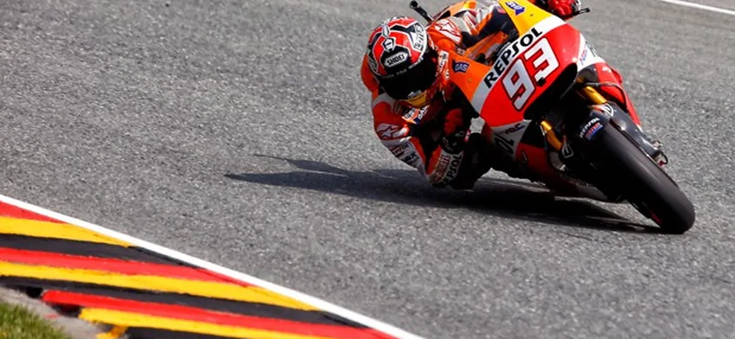 MotoGP Sachsenring, Marquez “macinarecord”! Il fenomeno della Honda abbatte anche … Stoner