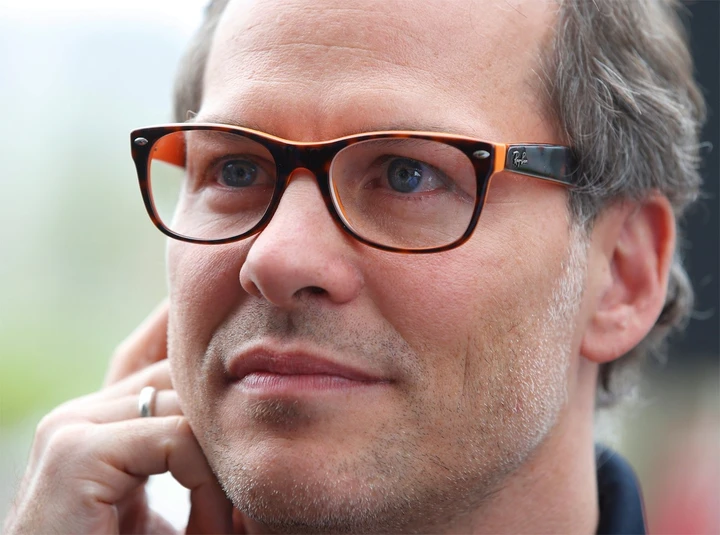 F1: Jacques Villeneuve vede Bottas in Aston Martin e Stroll in Mercedes