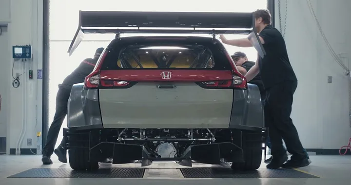 Honda CR-V Hybrid Racer: SUV ibrido da 800 CV [Video]