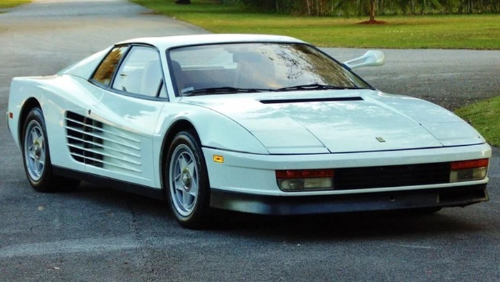 La Ferrari Testarossa di Miami Vice di nuovo all'asta