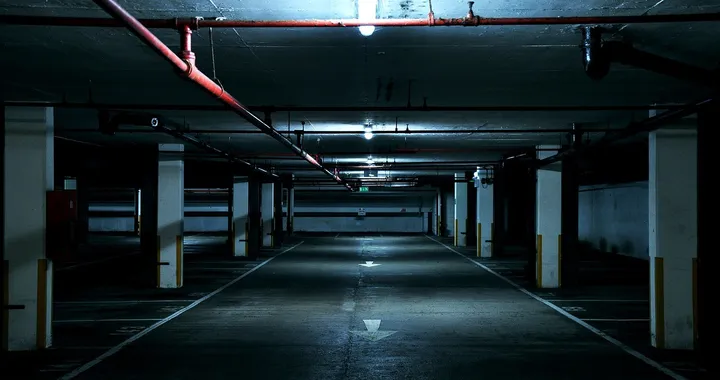Parcheggio a pagamento e furto d’auto: chi è responsabile