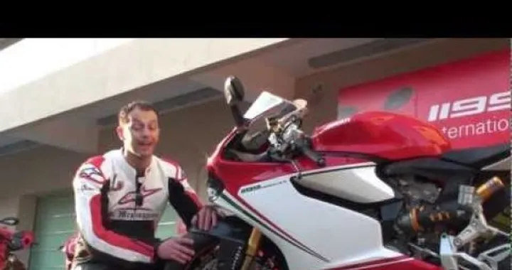 Ducati 1199 Panigale: il video test di Motoblog - La Dinamica