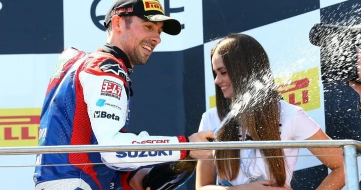 SBK, Phillip Island: strepitosa vittoria di Laverty in Gara-1, Melandri 2°, Giugliano 4° [FOTO]