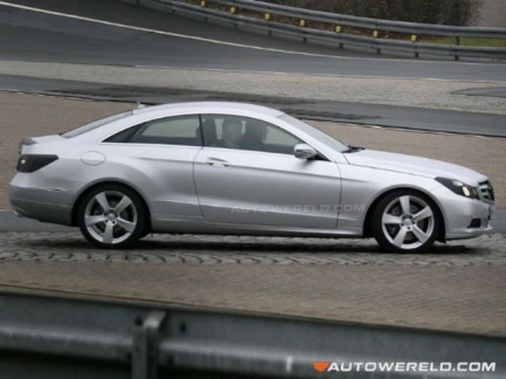 Mercedes Classe E Coupé: debutto già a Ginevra