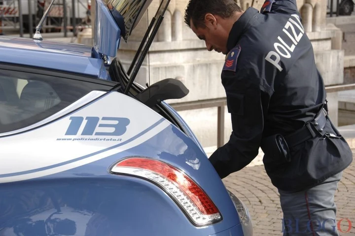 Cane poliziotto: suona il clacson se trova la droga