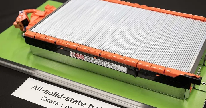 Toyota: le batterie allo stato solido sono ad un punto di svolta