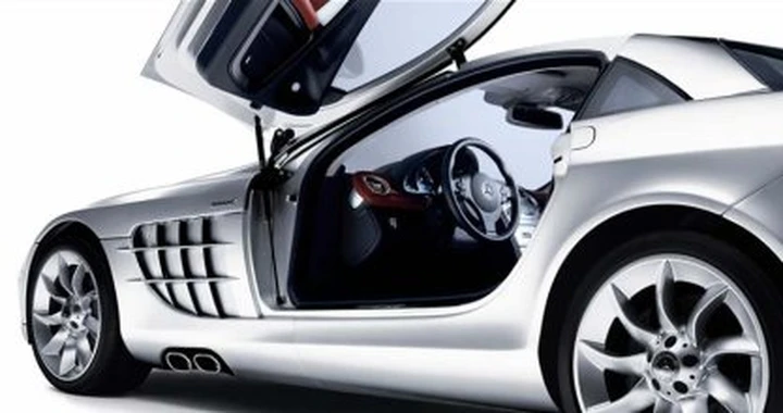 Il richiamo per la Mercedes-McLaren SLR: rischio di incendio