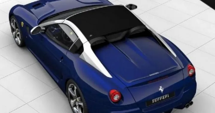 Ferrari SA Aperta: il configuratore online