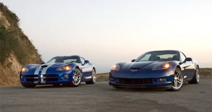 Yankee contro yankee: Dodge Viper 2008 vs Corvette Z06: la prova su strada