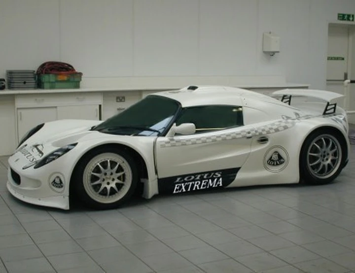 UK Garage presenta la Lotus Extrema
