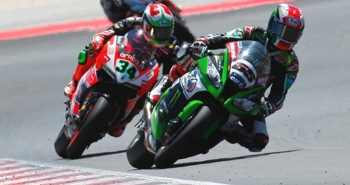 SBK Misano 2015: Jonathan Rea precede Giugliano in Gara-2, 6° Max Biaggi [Foto]