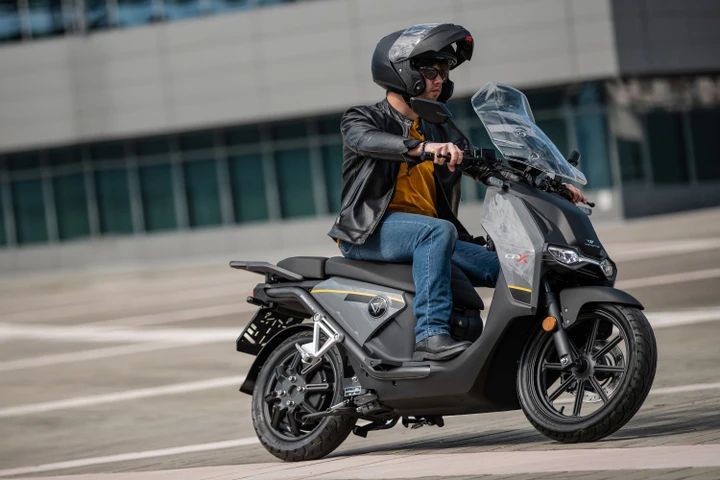 I 10 scooter più attesi del 2025: novità e aggiornamenti imperdibili