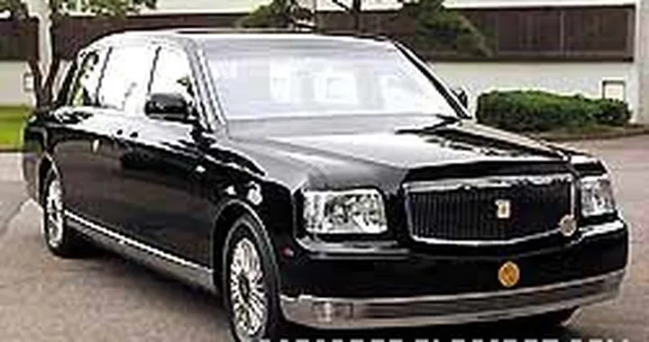 La nuova auto dell'imperatore Giapponese