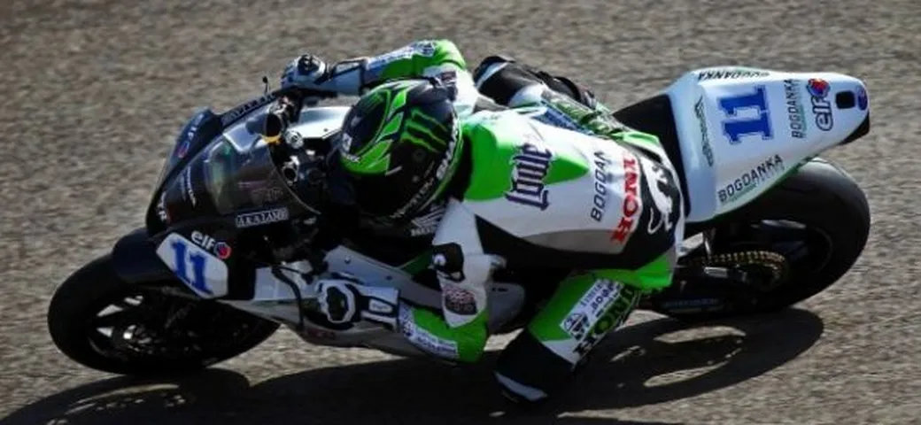 Supersport: Sam Lowes primo nelle libere. Sofuoglu 3°