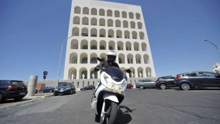 Honda PCX 150, pratico ed economico, ora anche più potente: Il Test di Motoblog