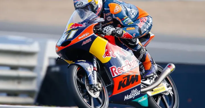 Moto 3 Jerez 2016: dopo la nebbia, il warm up va a Binder