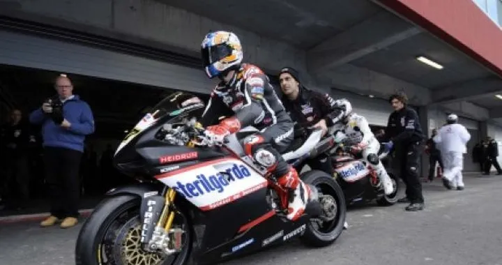 WSBK: Il Team Sterligarda pronto al primo round con il solo Shakey Byrne