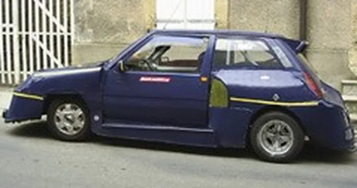 Super 5, tuning e... cartone