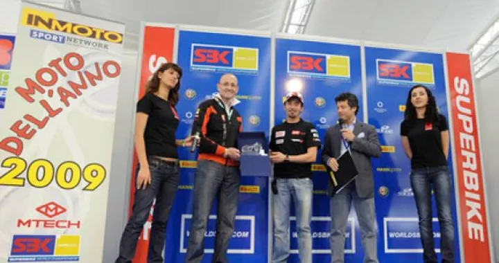 Aprilia RSV4 Moto dell'Anno 2009