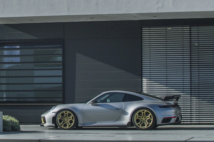 La Porsche 911 (992) Carrera 4S di TechArt