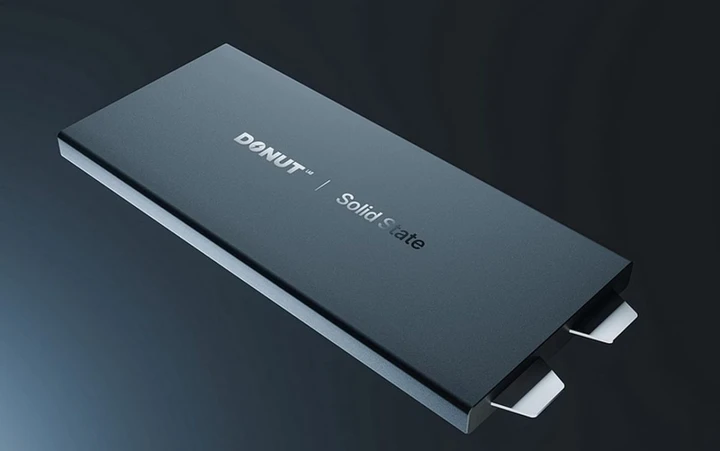 Batterie miracolose si ricaricano da 0 all'80% in 4 minuti: avanzano dei dubbi