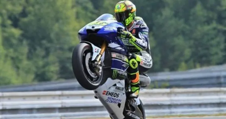 MotoGP Brno, Bradl mette in fila i “big”. Sei piloti in 3 decimi