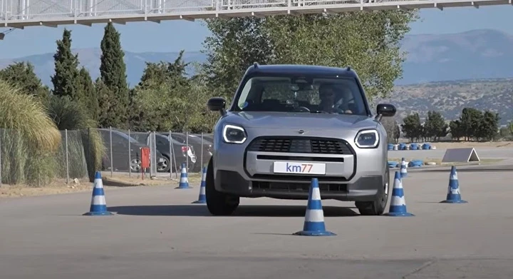 Mini Countryman, come si comporta nel test dell’alce