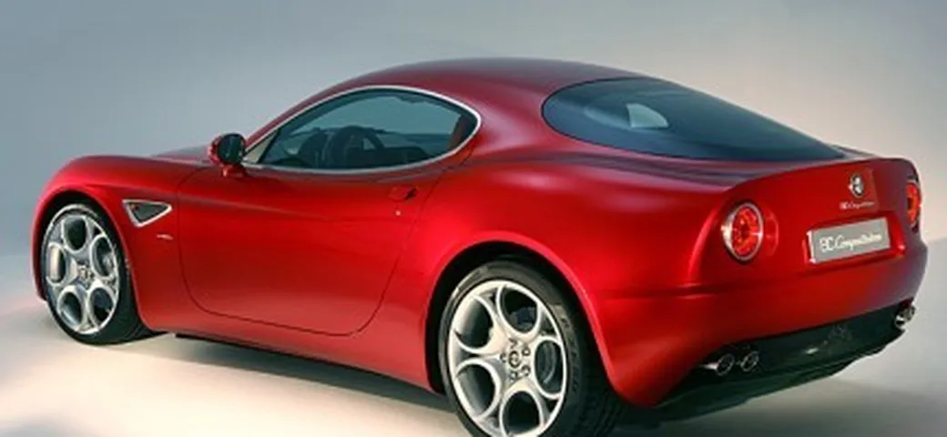 Alfa Romeo - con la 8C comincia il ritorno alla trazione posteriore ?