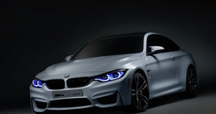 La BMW Concept M4 Iconic Lights monta fanali anteriori laser
