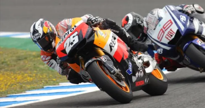 MotoGP, test Jerez: Dani Pedrosa il più veloce in pista. Caduta per Valentino Rossi