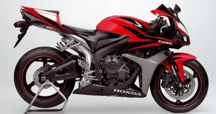 Nuovi accessori in fibra di carbonio per il CBR600RR