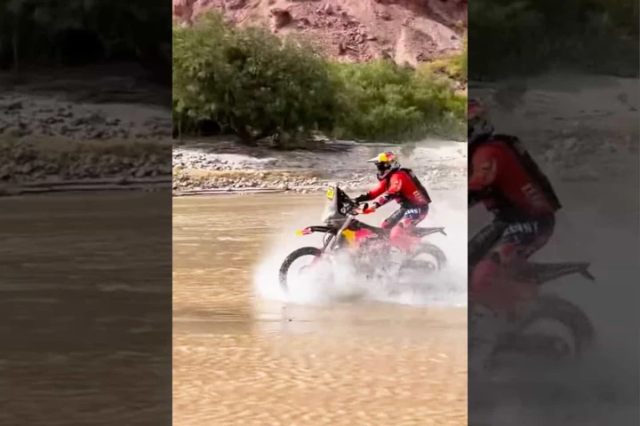 Surf con una moto da rally: il video