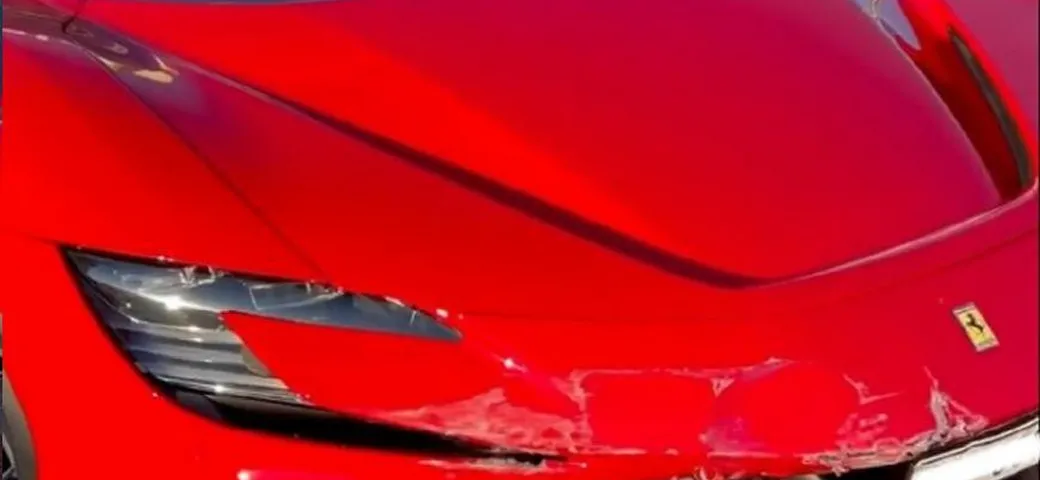 Ferrari SF90 Stradale: incidente durante il test drive a Dubai [Video]