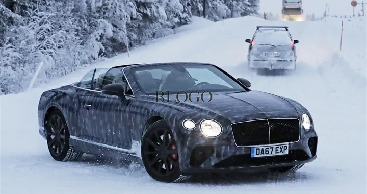 Bentley Continental GTC: foto spia sulla neve