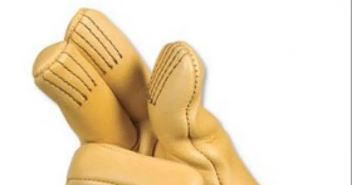 Aerostich crea i guanti per i motociclisti più tecnologici