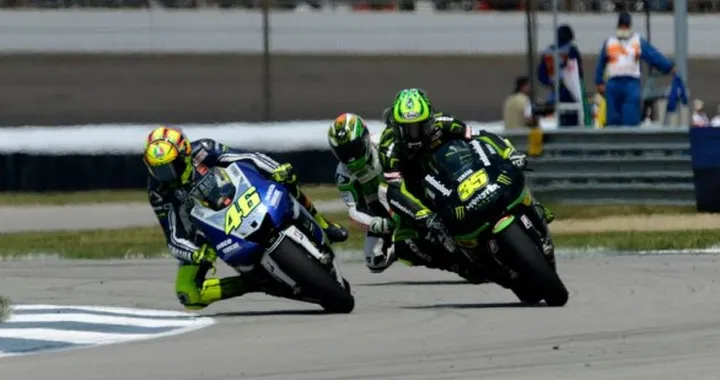 Crutchlow scherza su Rossi: "Avevo chiuso la porta ma è passato lo stesso, il bastardo.."