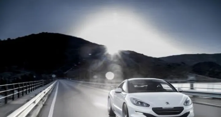 Peugeot RCZ restyling: nuove immagini e tutti i dettagli ufficiali