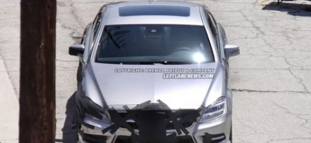 Mercedes CLS: prime foto spia 