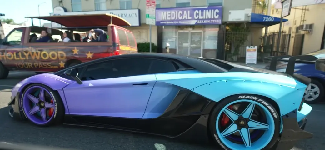 Auto dei vip: la Lamborghini Aventador SV di Chris Brown [Video]