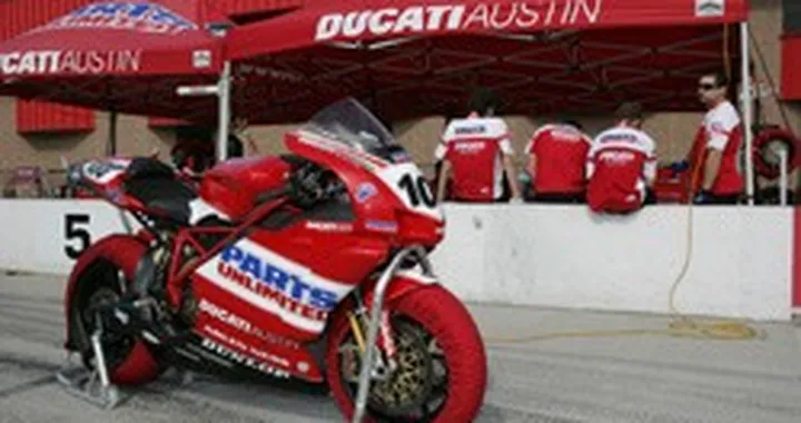 Il team Parts Unlimited Ducati inizia la stagione