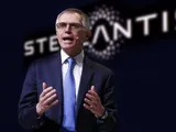 Che fine ha fatto Carlos Tavares? L'ex CEO di Stellantis ha cambiato vita