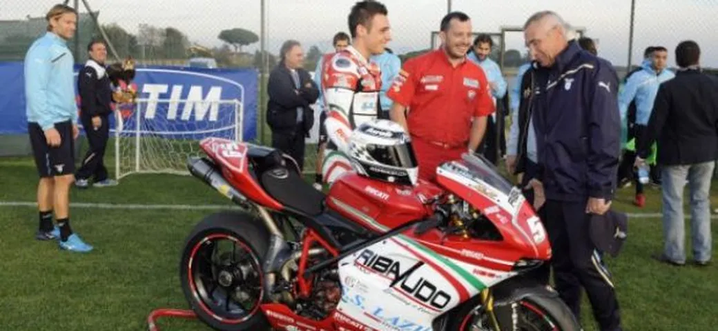 Niccolò Canepa in visita alla SS Lazio a Formello