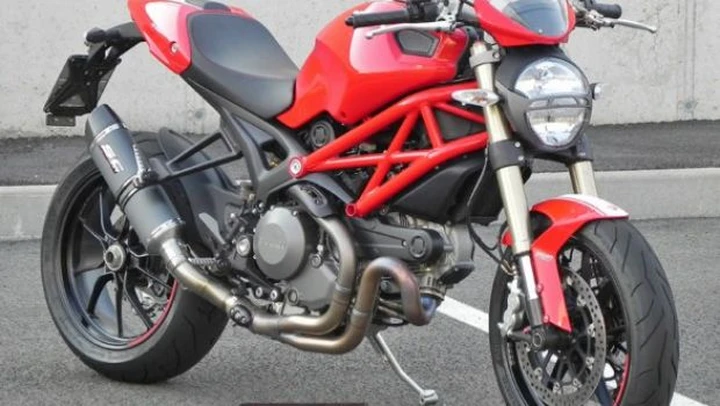 Scarico SC-Project per Ducati Monster 1100 EVO