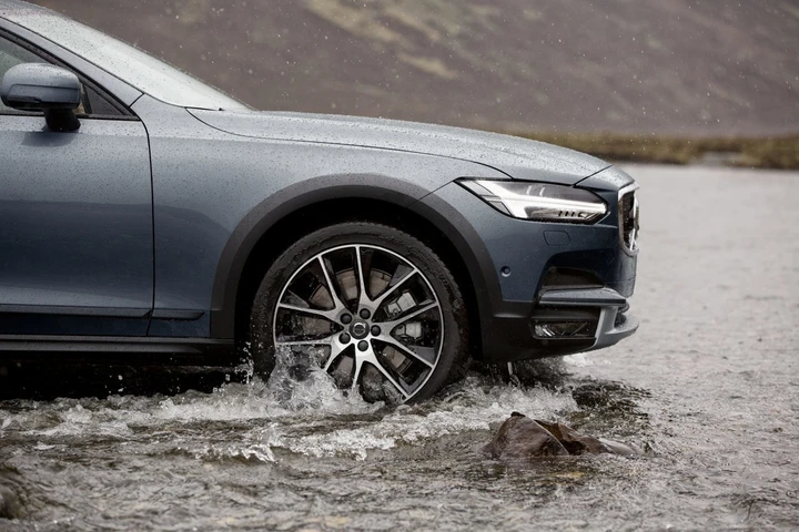 Volvo V90 Cross Country Polestar