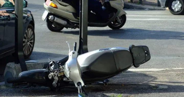 Foto del giorno: parcheggio last minute a Roma