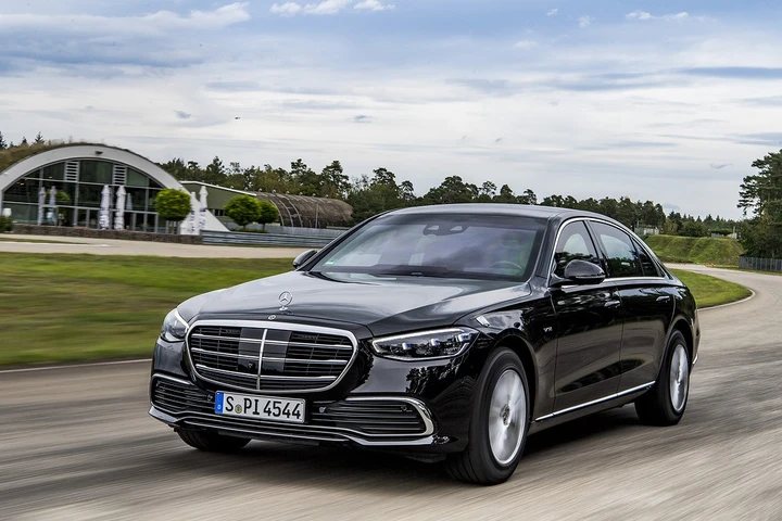 Mercedes Classe S 680 GUARD 4 MATIC: lusso blindato