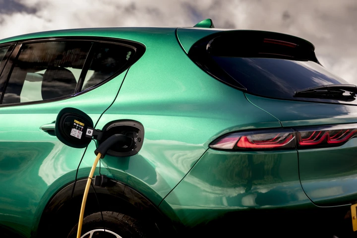 Auto ibride plug-in